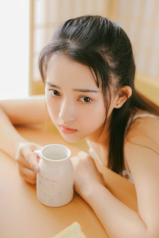 白鹿生下龙凤胎